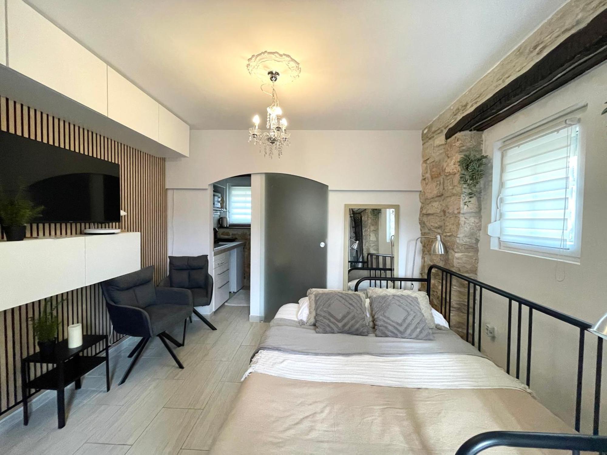 Villa Amore Radini Istrian Romantic Studio With Private Parking And Terrace 布罗托尼贾 外观 照片